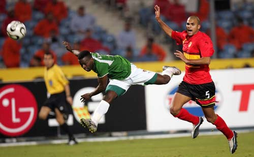 中冠排位赛：大连可为2-1大连涵瑀，两回合比赛占得先机（中冠排位赛：大连可为2比1击败大连涵瑀，两回合制对决占据主动）