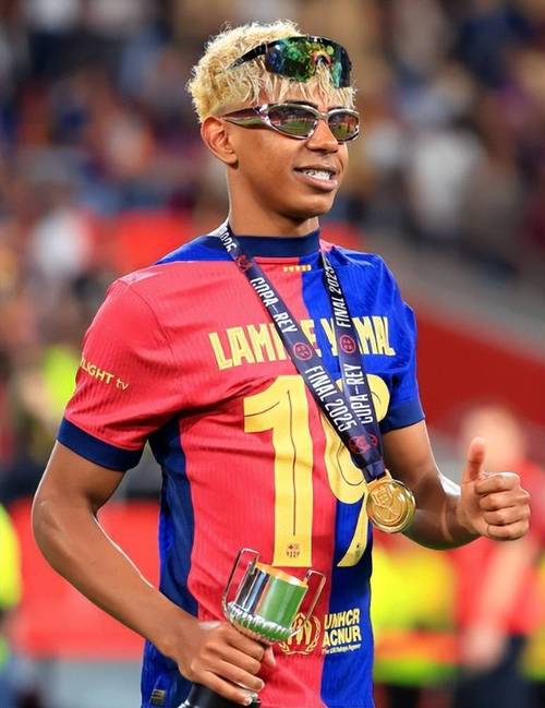 日媒：镰田大地因疲劳将缺席日本与加纳的友谊赛