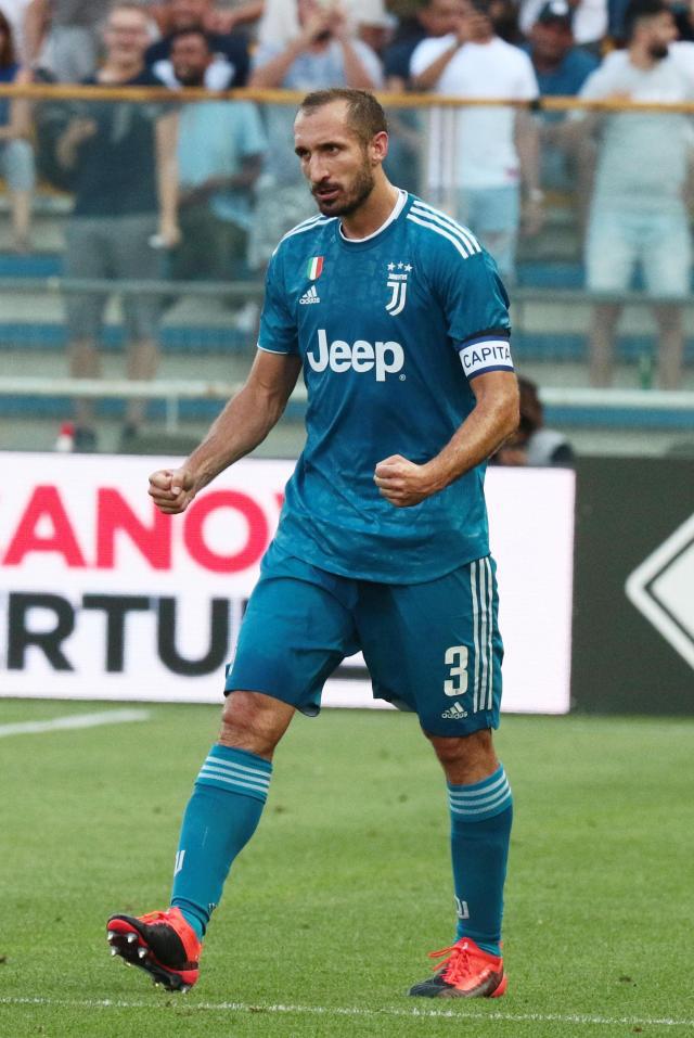 埃迪·豪：球队没有足够球员进行轮换，欧冠目标是晋级淘汰赛（埃迪·豪：人手短缺难轮换，欧冠志在晋级淘汰赛）