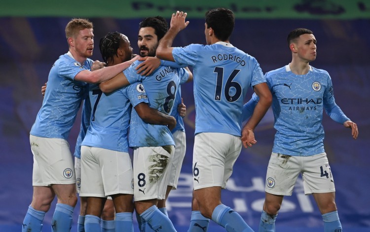 保罗被裁掉后，19年资深快船球迷愤怒脱粉，格里芬点赞