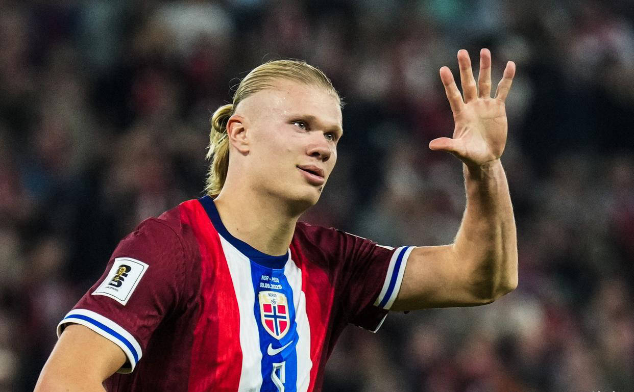 意媒：那不勒斯、比萨被限制冬窗支出，拉齐奥得以完全解禁（意媒称：那不勒斯、比萨冬窗支出受限，拉齐奥全面解禁）