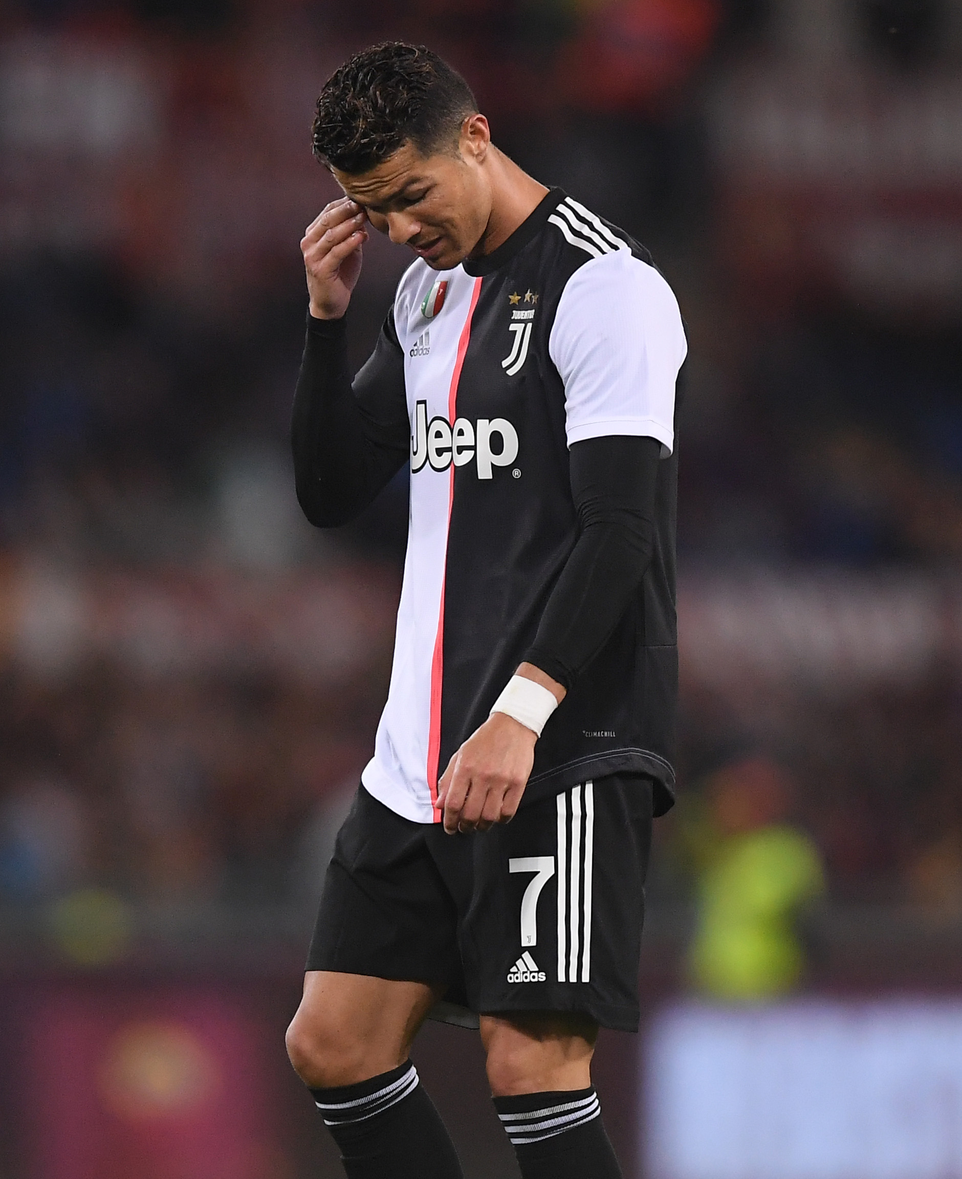 官方：中国香港队主教练阿什利-韦斯特伍德下课