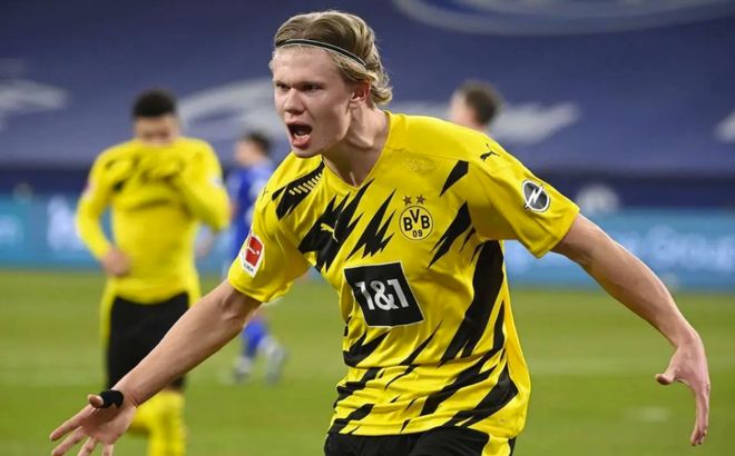 决裂斯卢茨基！申花26岁国脚三年仅首发5次，下一站恐俯身中甲！（与斯卢茨基决裂？申花26岁国脚三年仅5次先发，下一站或降至中甲）