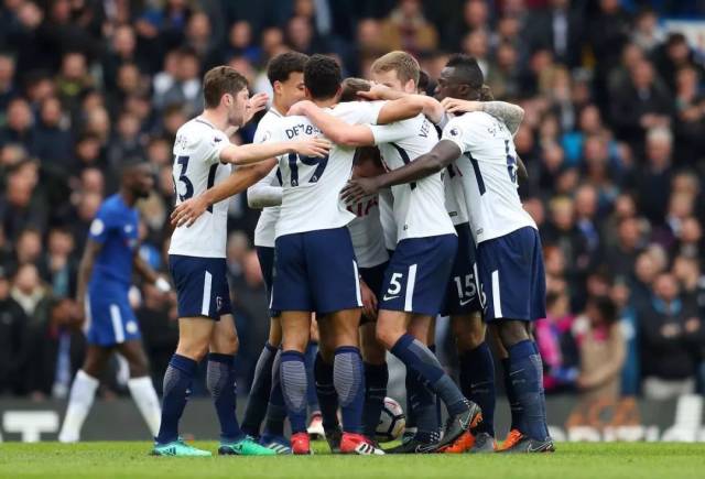 德国名宿：沃尔特马德是独一无二的，他解决了德国的中锋荒